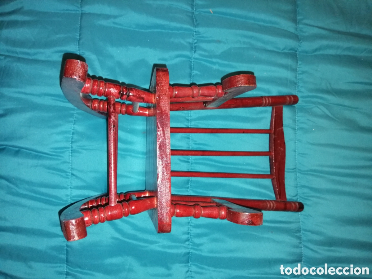 Casas de mu&ntilde;ecas: Silla mecedora de madera - Foto 2