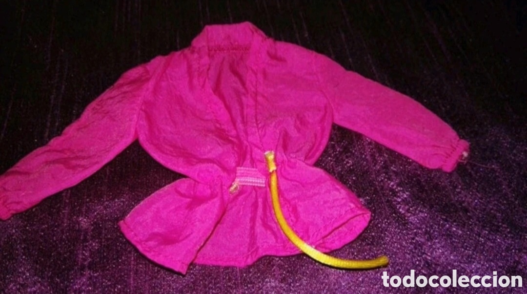 Casas de mu&ntilde;ecas: Lote prendas Barbie - Foto 3
