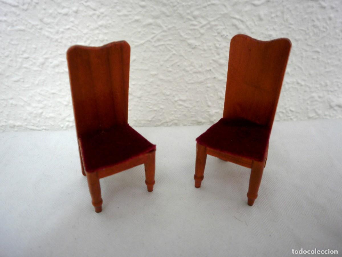 Casas de mu&ntilde;ecas: Dos sillas de casa de mu&ntilde;ecas - Foto 1