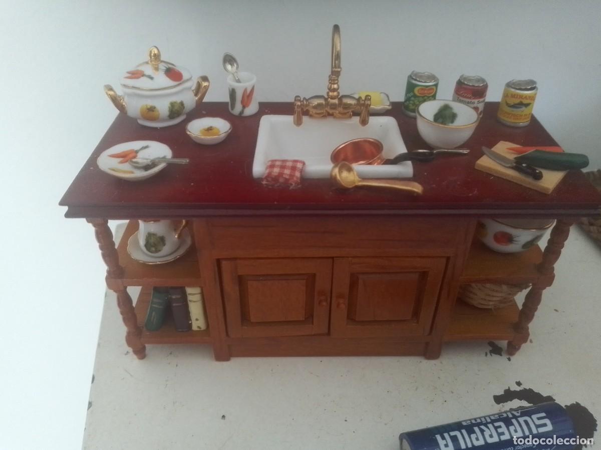 Casas de mu&ntilde;ecas: Mueble cocina casa mu&ntilde;ecas con complementos - Foto 1