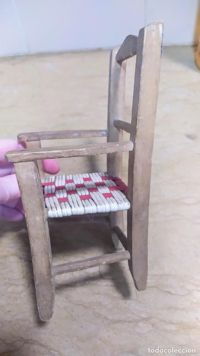 Casas de mu&ntilde;ecas: Sill&oacute;n de madera de mu&ntilde;ecas de escala 1:6 - Foto 2