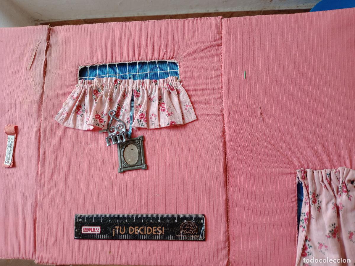 Casas de mu&ntilde;ecas: Paredes para casa de mu&ntilde;ecas, con complementos: espejo, cortinas, term&oacute;metro - Foto 2