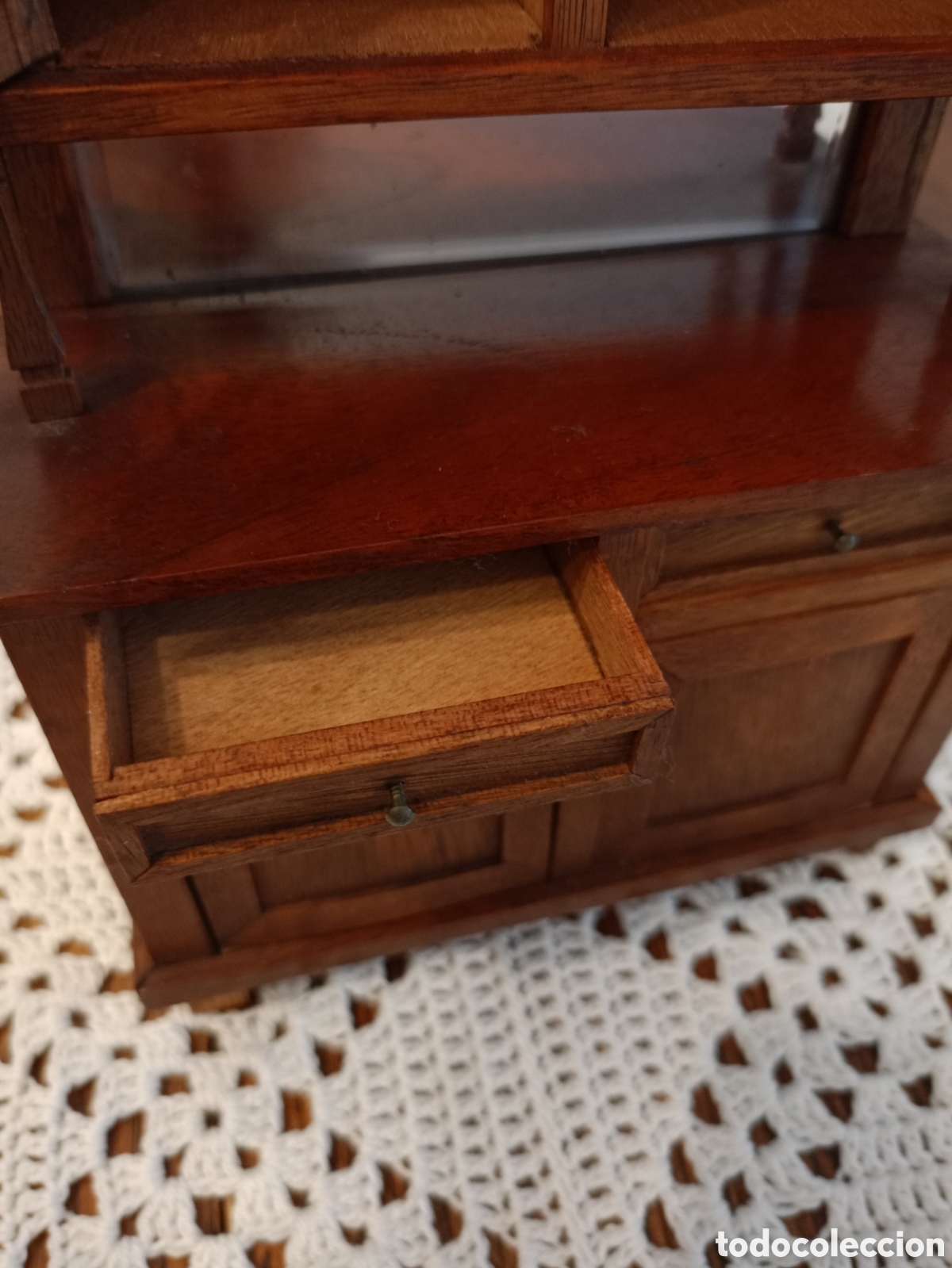 Casas de mu&ntilde;ecas: Comedor modernista de 1900 en roble - Foto 15
