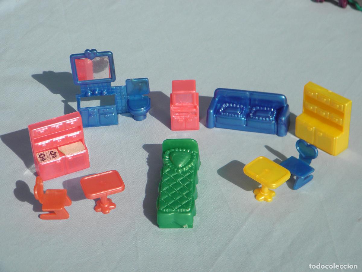Casas de mu&ntilde;ecas: Antiguo set de muebles para casas de mu&ntilde;ecas - Foto 1