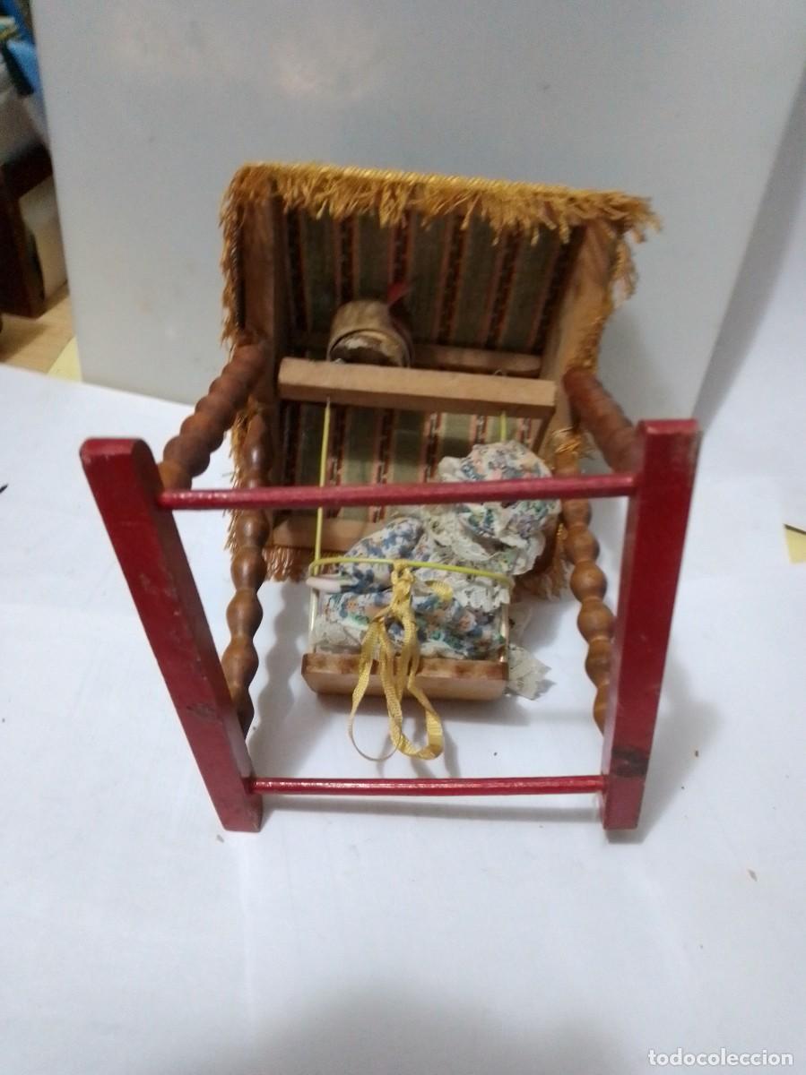 Casas de mu&ntilde;ecas: Antiguo columpio con mu&ntilde;eca - Foto 6