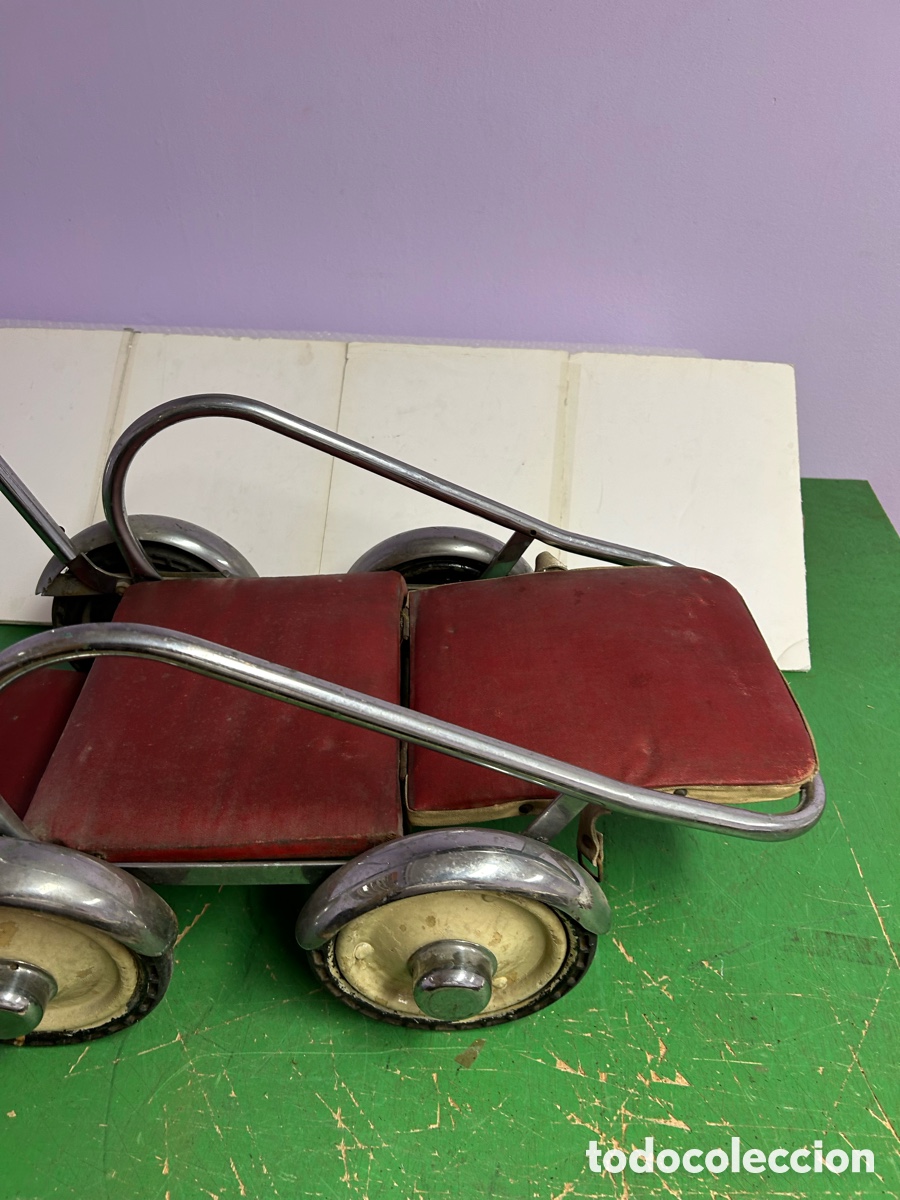 Casas de mu&ntilde;ecas: COCHE MU&Ntilde;ECAS MUY ANTIGUO - Foto 2