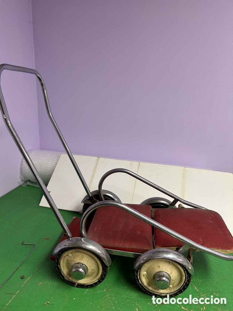 Casas de mu&ntilde;ecas: COCHE MU&Ntilde;ECAS MUY ANTIGUO - Foto 1
