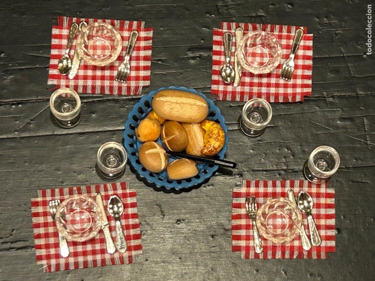 Casas de mu&ntilde;ecas: Cuatro servicios y cesta de pan para casa de mu&ntilde;ecas - Foto 1