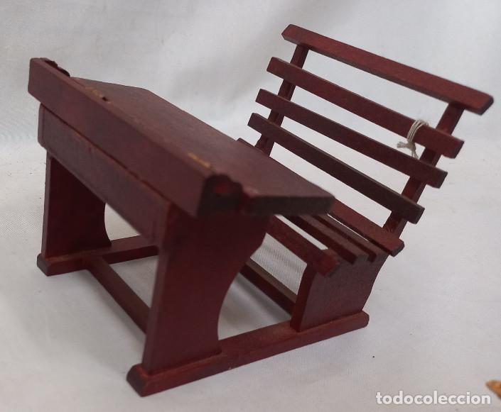Casas de mu&ntilde;ecas: PUPITRE DE MADERA PARA CASA DE MU&Ntilde;ECAS - Foto 2