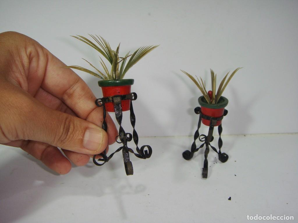 Casas de mu&ntilde;ecas: Pareja de maceteros en miniatura. Para casa de mu&ntilde;ecas. - Foto 2
