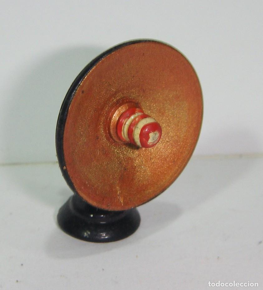 Casas de mu&ntilde;ecas: Antena en miniatura. Madera. Para casa de mu&ntilde;ecas. - Foto 2