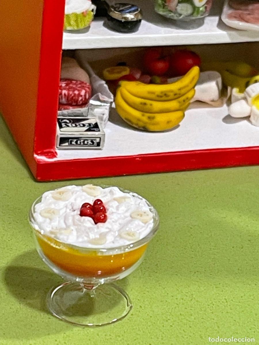 Casas de mu&ntilde;ecas: Copa de fruta y nata comida en miniatura - Foto 8