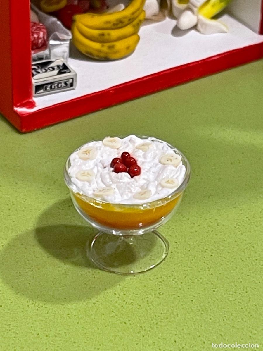 Casas de mu&ntilde;ecas: Copa de fruta y nata comida en miniatura - Foto 9