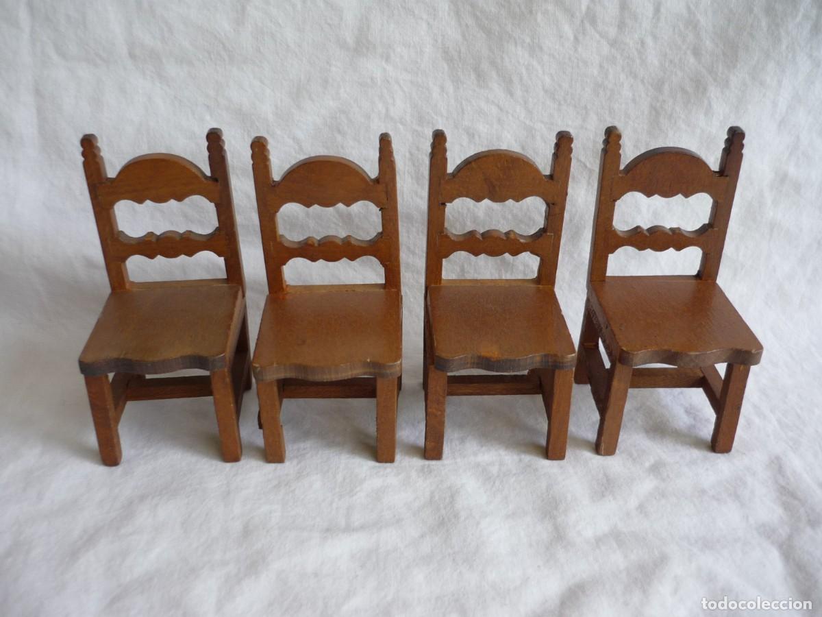 Casas de mu&ntilde;ecas: Mesa con 4 sillas fabricadas en madera en miniatura - Foto 3