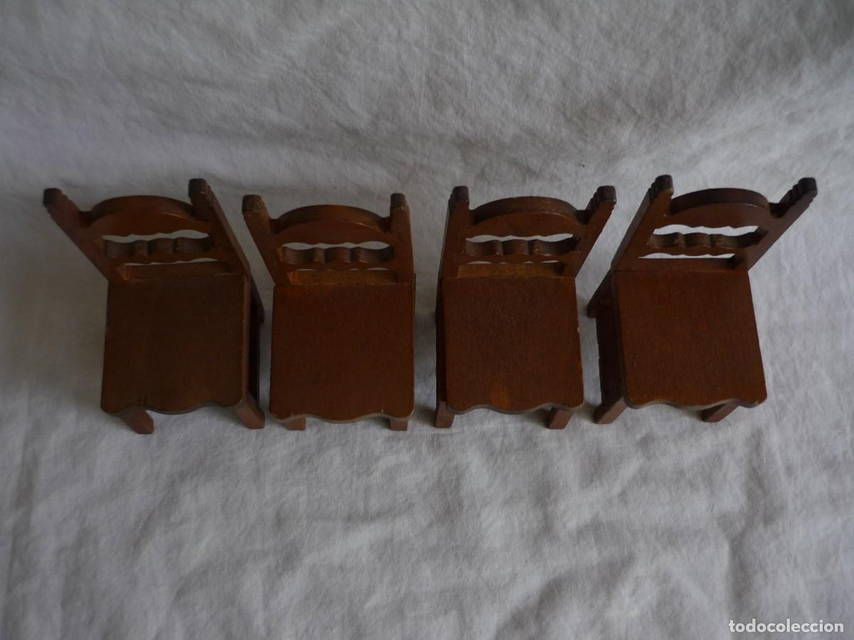 Casas de mu&ntilde;ecas: Mesa con 4 sillas fabricadas en madera en miniatura - Foto 4