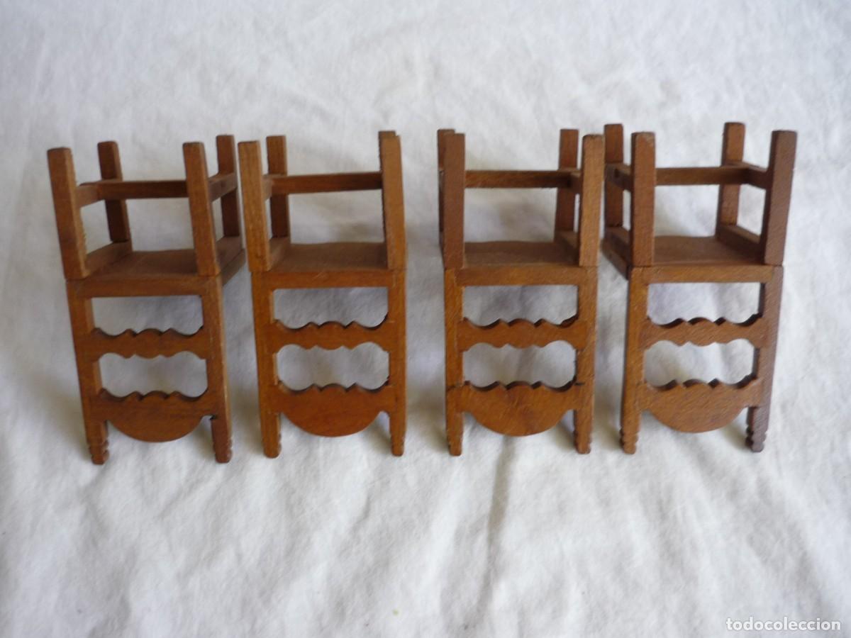 Casas de mu&ntilde;ecas: Mesa con 4 sillas fabricadas en madera en miniatura - Foto 5