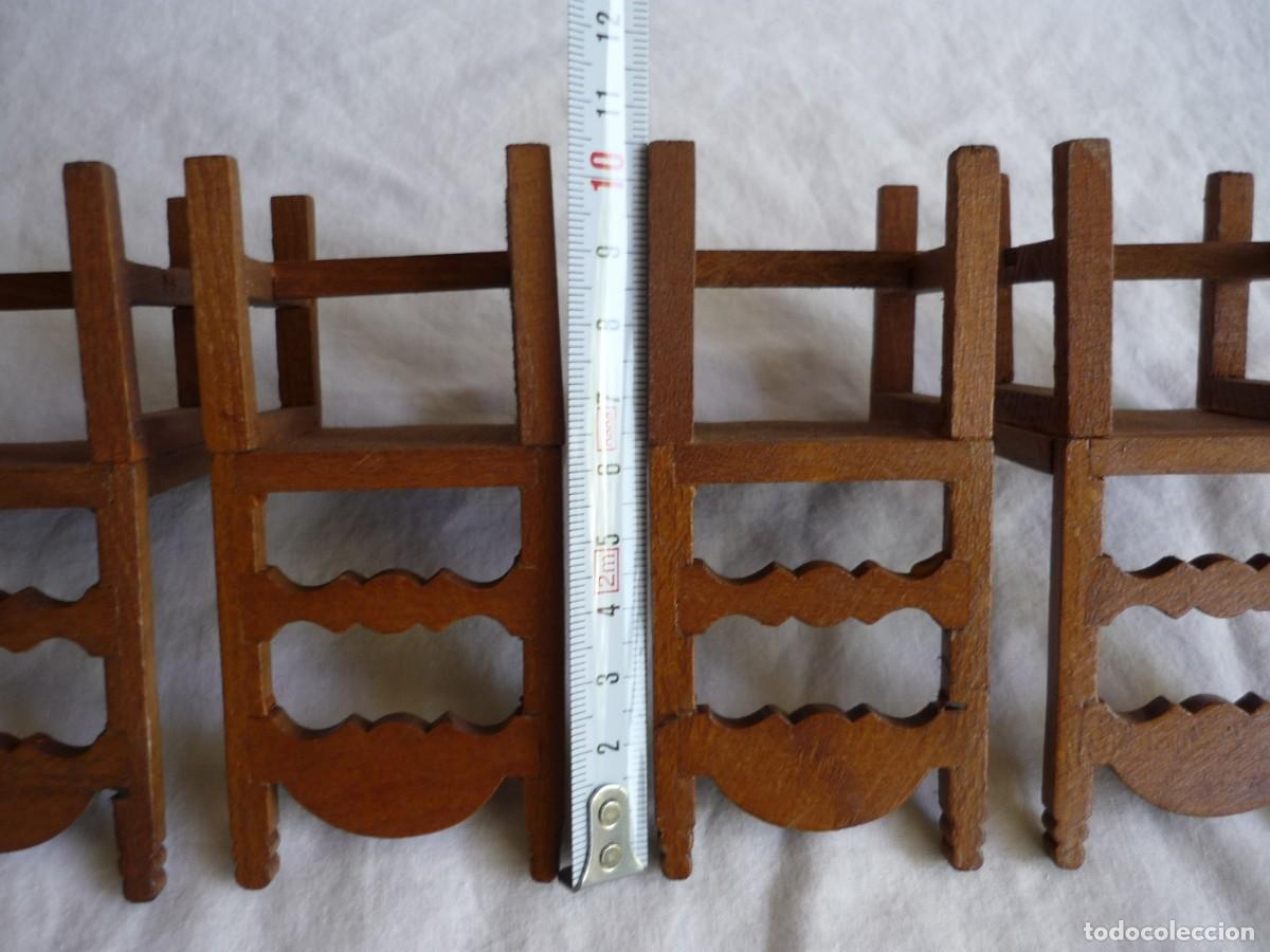 Casas de mu&ntilde;ecas: Mesa con 4 sillas fabricadas en madera en miniatura - Foto 6
