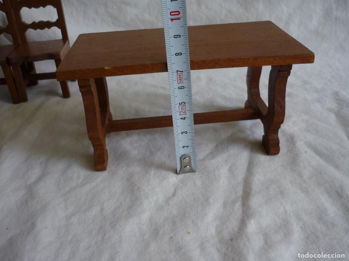 Casas de mu&ntilde;ecas: Mesa con 4 sillas fabricadas en madera en miniatura - Foto 13