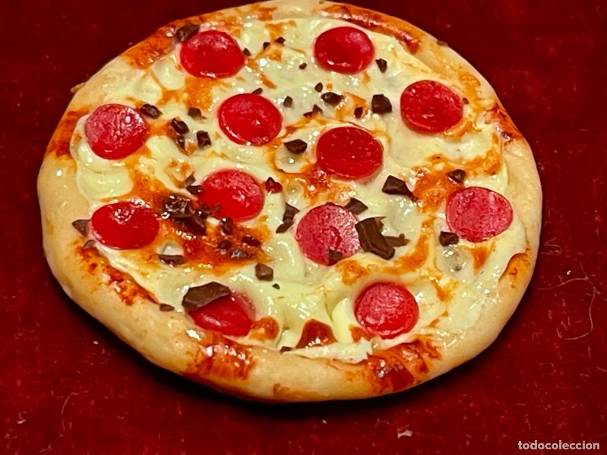Casas de mu&ntilde;ecas: Pizza de pepperoni en miniatura para casa de mu&ntilde;ecas - Foto 1