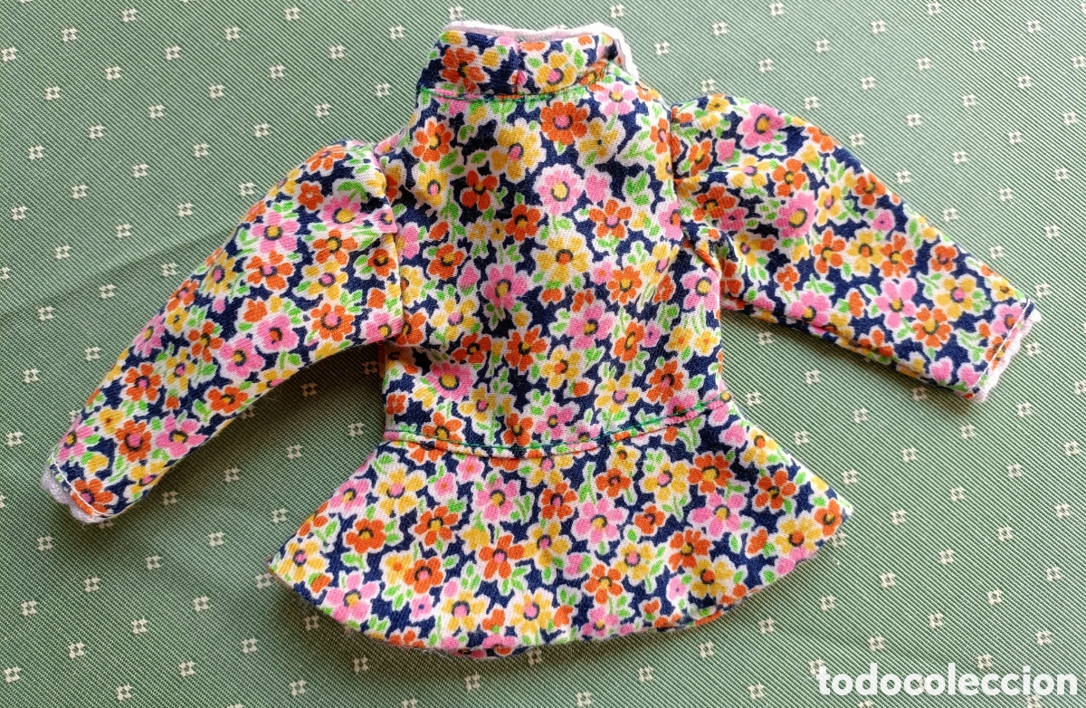 Casas de mu&ntilde;ecas: Conjunto traje Nancy a&ntilde;os 70 como nuevo - Foto 3