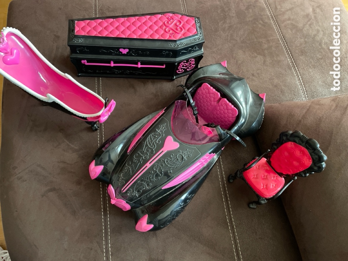Casas de mu&ntilde;ecas: Accesorios DRACULAURA- Monster High - Foto 1