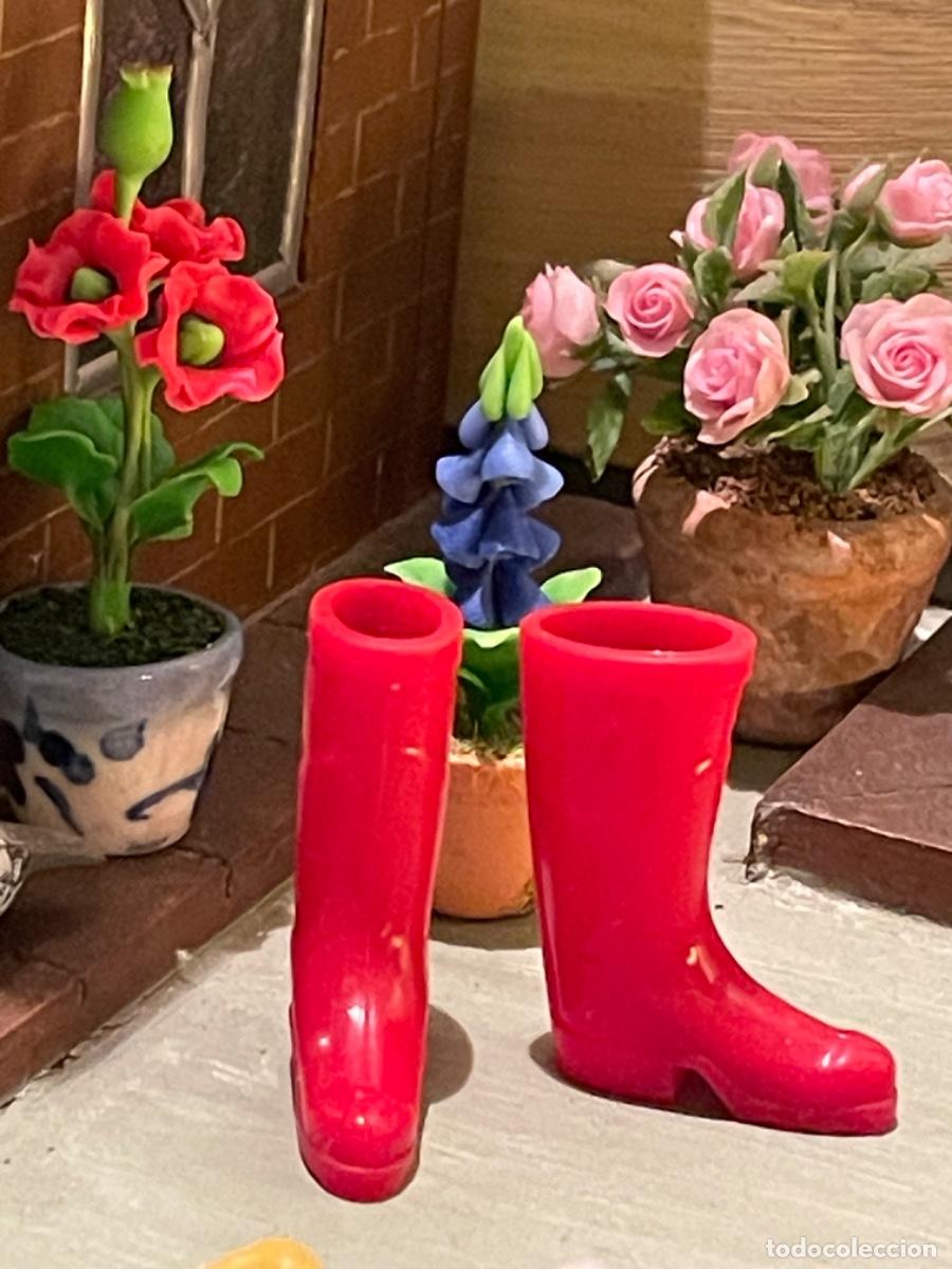 Casas de mu&ntilde;ecas: Botas rojas miniatura casa de mu&ntilde;ecas - Foto 4