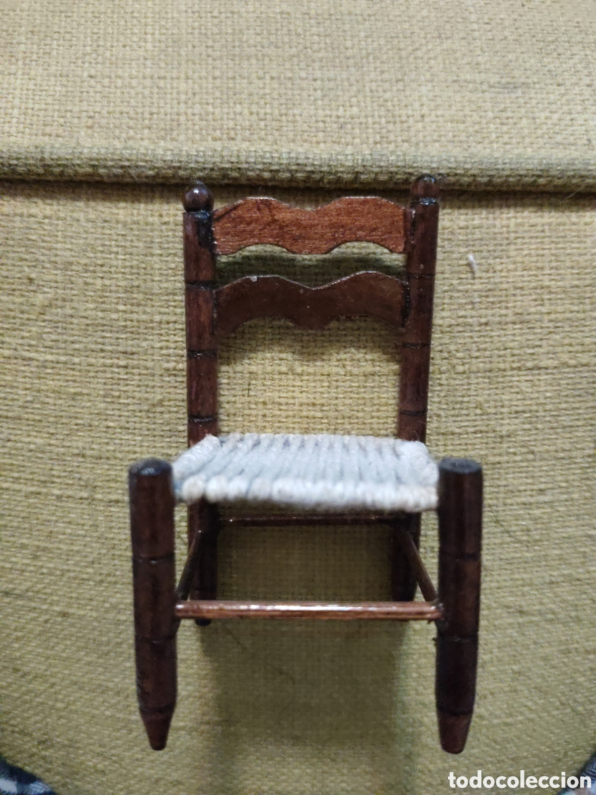 Casas de mu&ntilde;ecas: Silla para casita de mu&ntilde;ecas - Foto 1