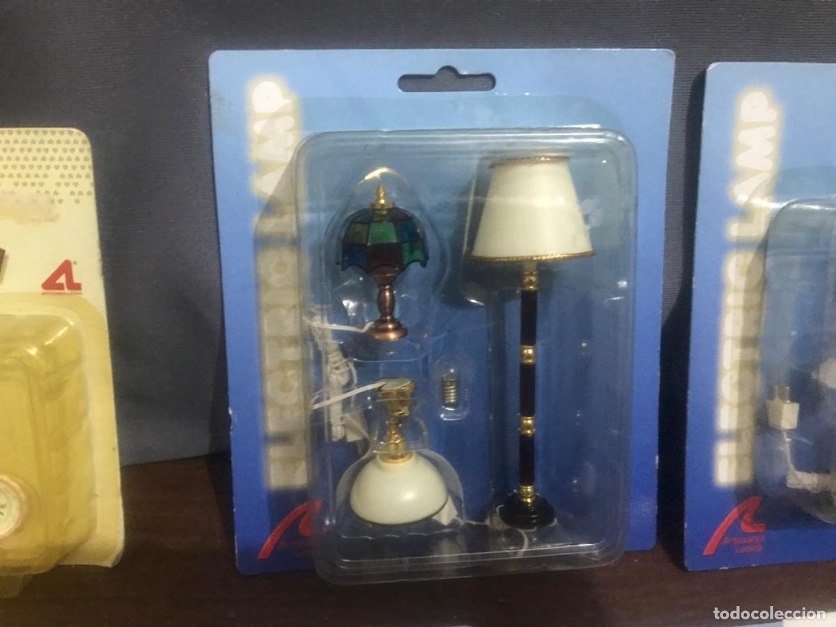 Casas de mu&ntilde;ecas: Lote de l&aacute;mparas y accesorios para casa de mu&ntilde;ecas - Foto 3