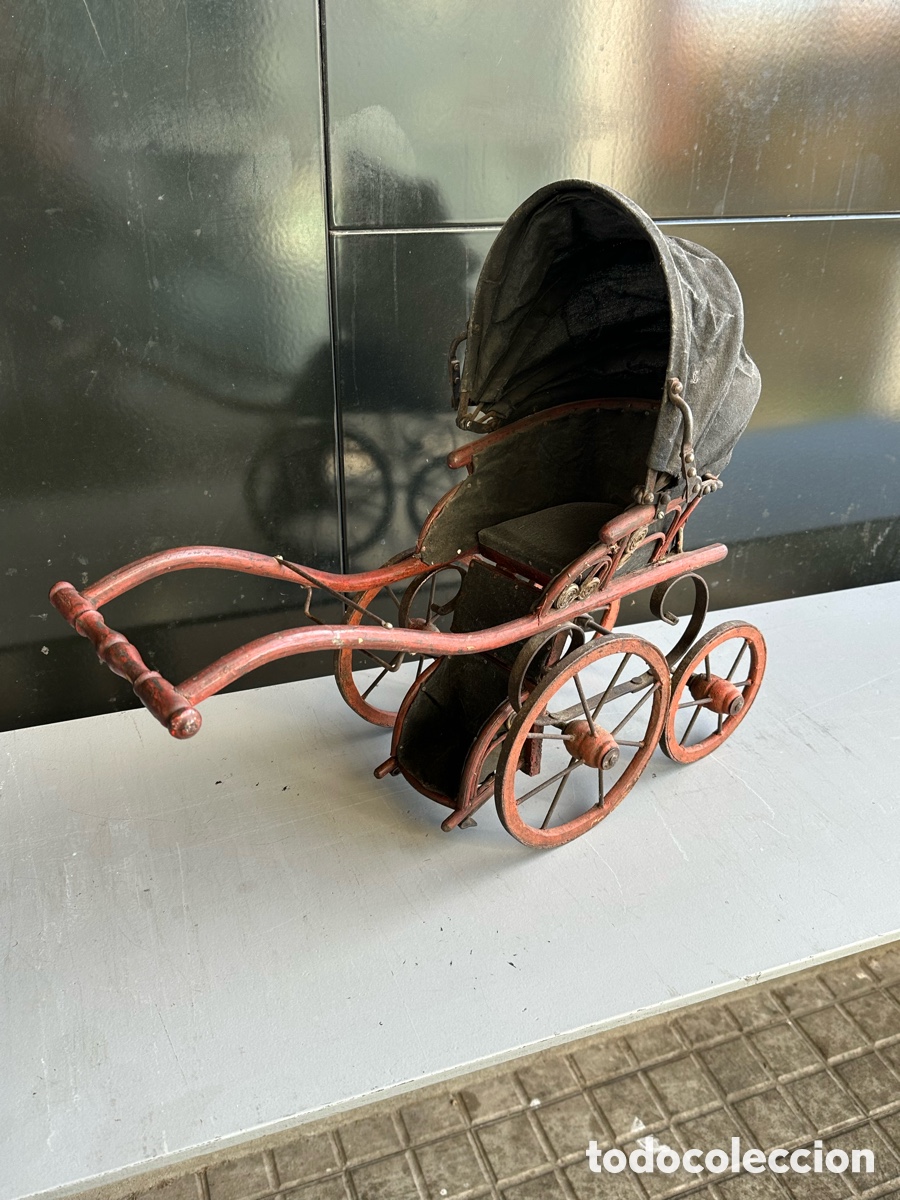 Casas de mu&ntilde;ecas: ANTIGUO CARRITO DE MU&Ntilde;ECAS DE MADERA - Foto 1