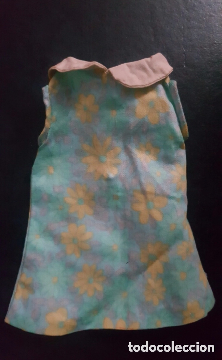 Casas de mu&ntilde;ecas: Ropa mu&ntilde;eca probablemente para la Nancy con maletita. - Foto 2