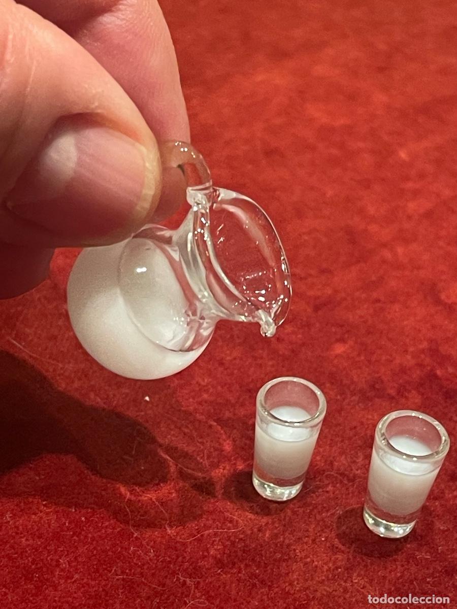 Casas de mu&ntilde;ecas: Jarra de leche y vasos en miniatura casa de mu&ntilde;ecas - Foto 4