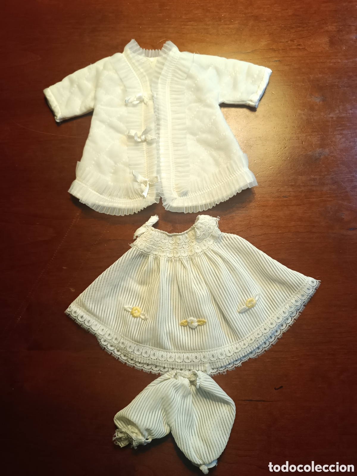 Casas de mu&ntilde;ecas: Bata y picard&iacute;as de la mu&ntilde;eca Nancy - Foto 1