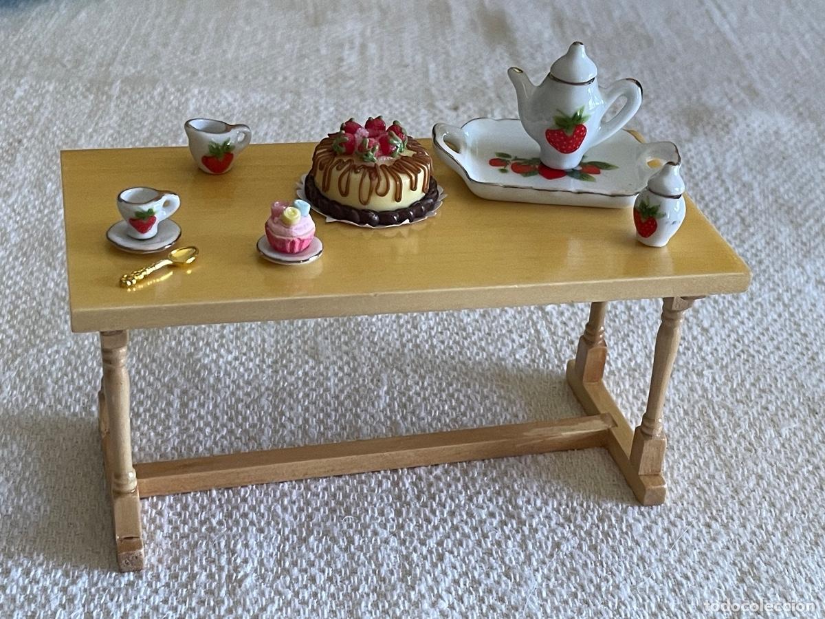 Casas de mu&ntilde;ecas: Mesa de madera roble en miniatura para casa de mu&ntilde;ecas. - Foto 6