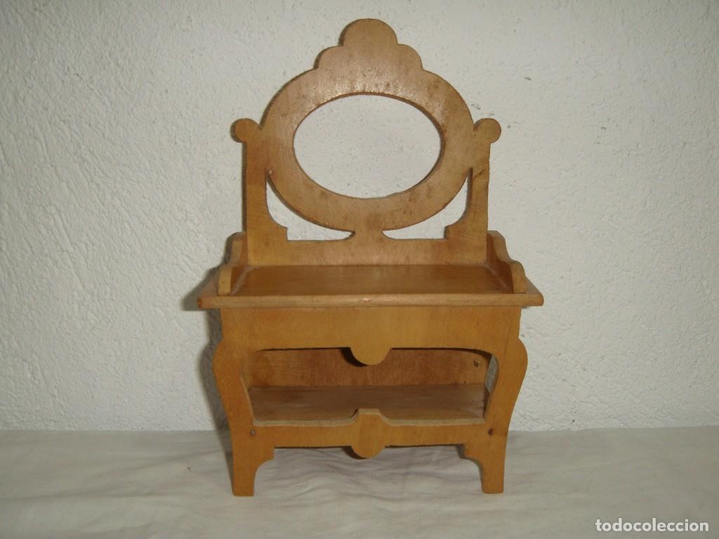 Casas de mu&ntilde;ecas: Tocador en miniatura. Para casa de mu&ntilde;ecas. Madera. - Foto 3