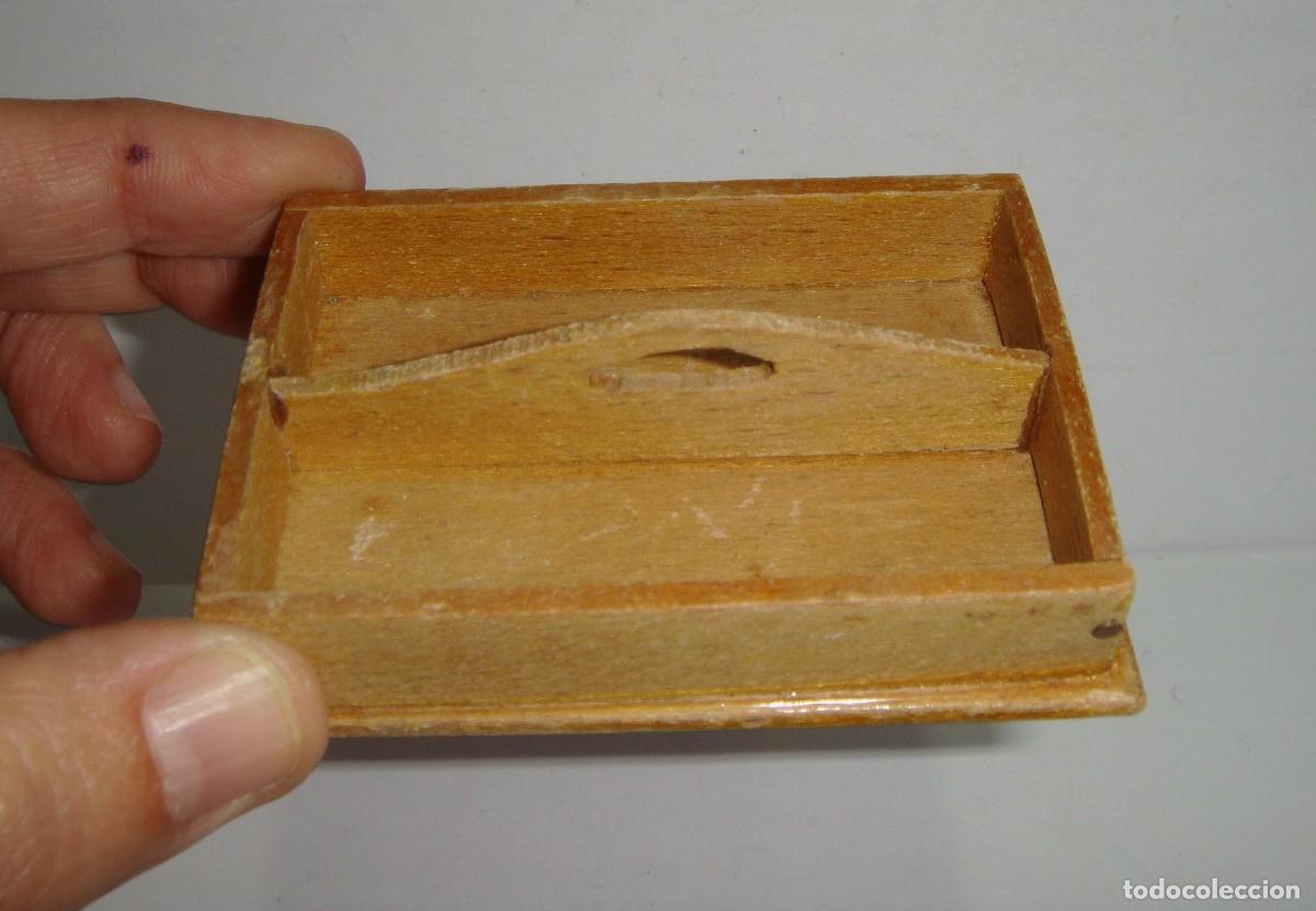 Casas de mu&ntilde;ecas: Bandeja en miniatura. Para casa de mu&ntilde;ecas. Madera. - Foto 4