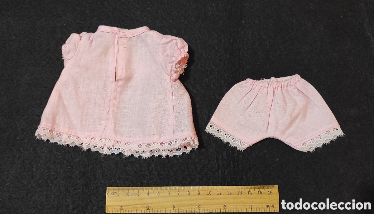 Casas de mu&ntilde;ecas: Vestido y pantal&oacute;n de mu&ntilde;eca - Foto 2