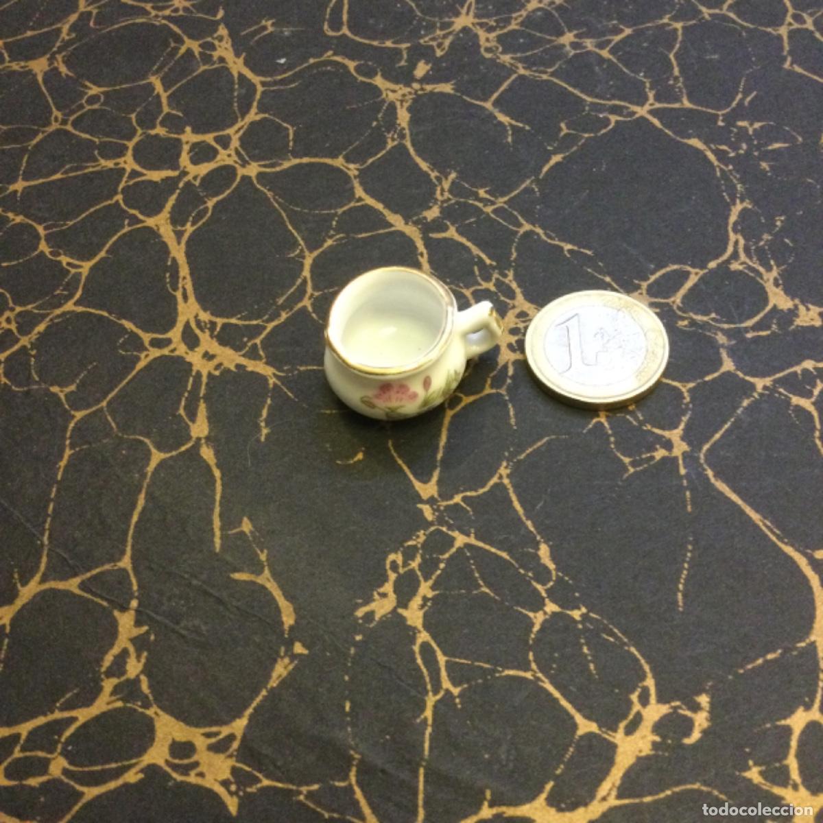 Casas de mu&ntilde;ecas: Miniatura de orinal en porcelana. E: 1/12. NUEVO - Foto 1