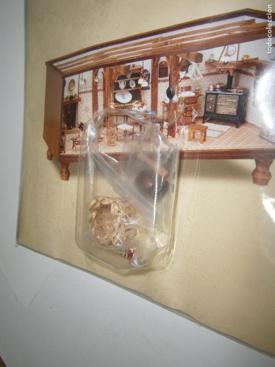 Casas de mu&ntilde;ecas: MOBILIARIO O COMPLEMENTOS PARA CASA DE MU&Ntilde;ECAS - CESTA Y MORTERO - Foto 1