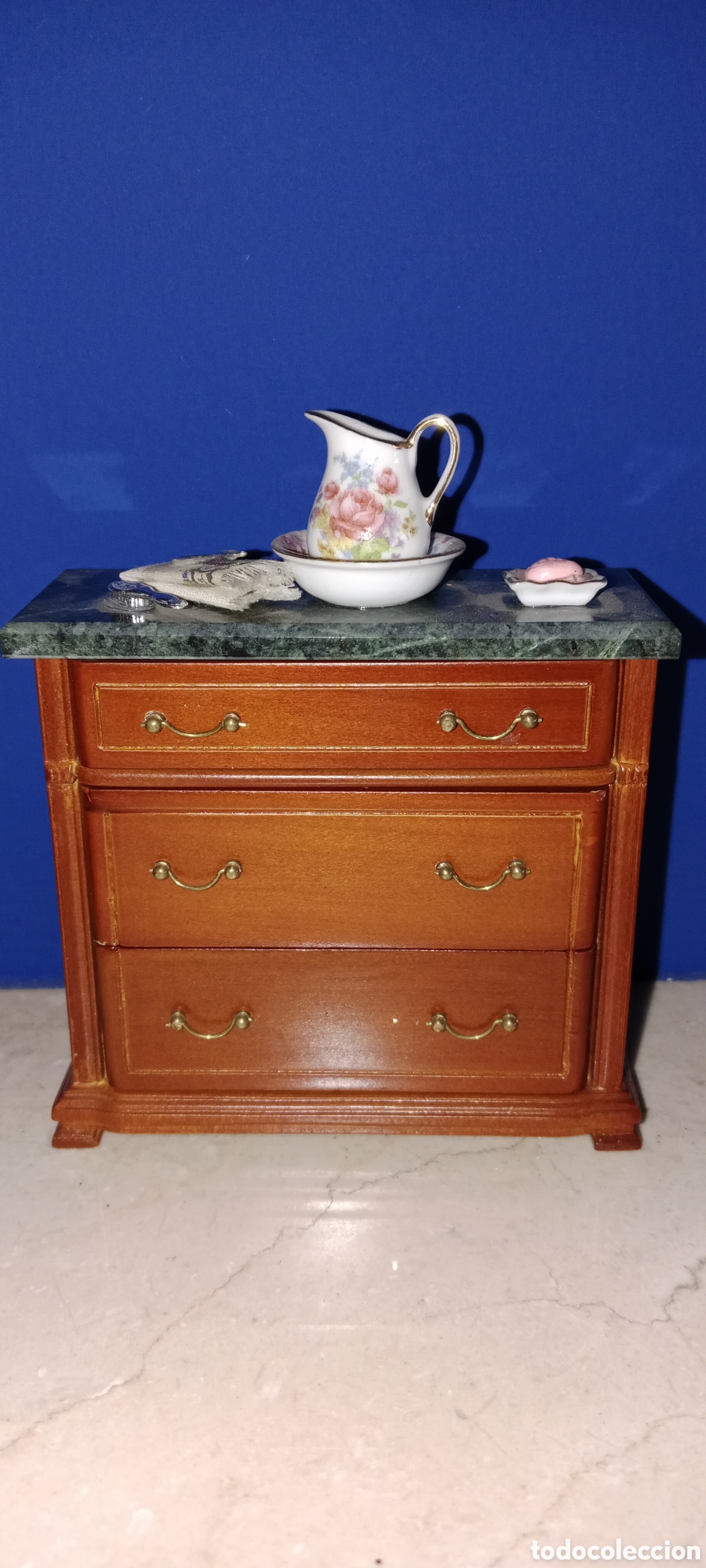 Casas de mu&ntilde;ecas: C&oacute;moda para casa de mu&ntilde;ecas - Foto 2