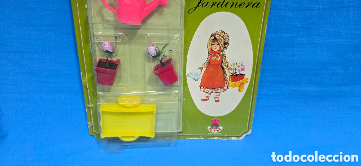 Casas de mu&ntilde;ecas: BLISTER COMPLEMENTOS MU&Ntilde;ECA LAURA JARDINERA - Foto 3