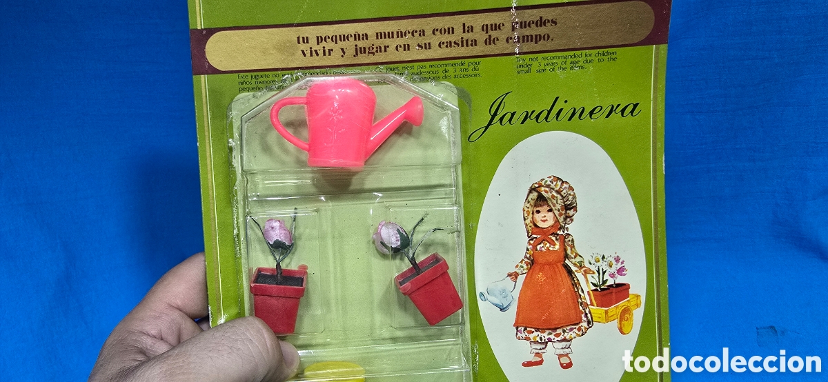 Casas de mu&ntilde;ecas: BLISTER COMPLEMENTOS MU&Ntilde;ECA LAURA JARDINERA - Foto 5