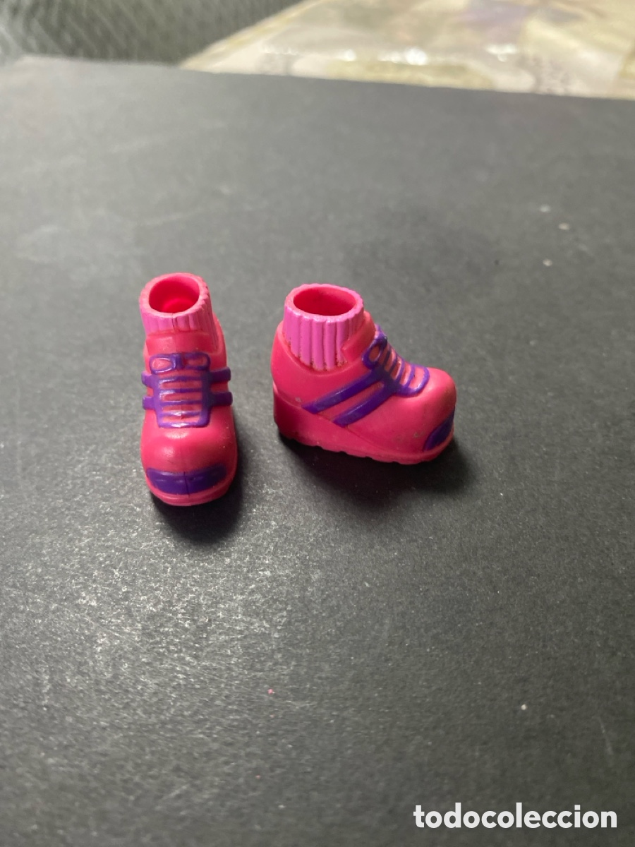 Casas de mu&ntilde;ecas: Botines rosa y morado - Foto 1