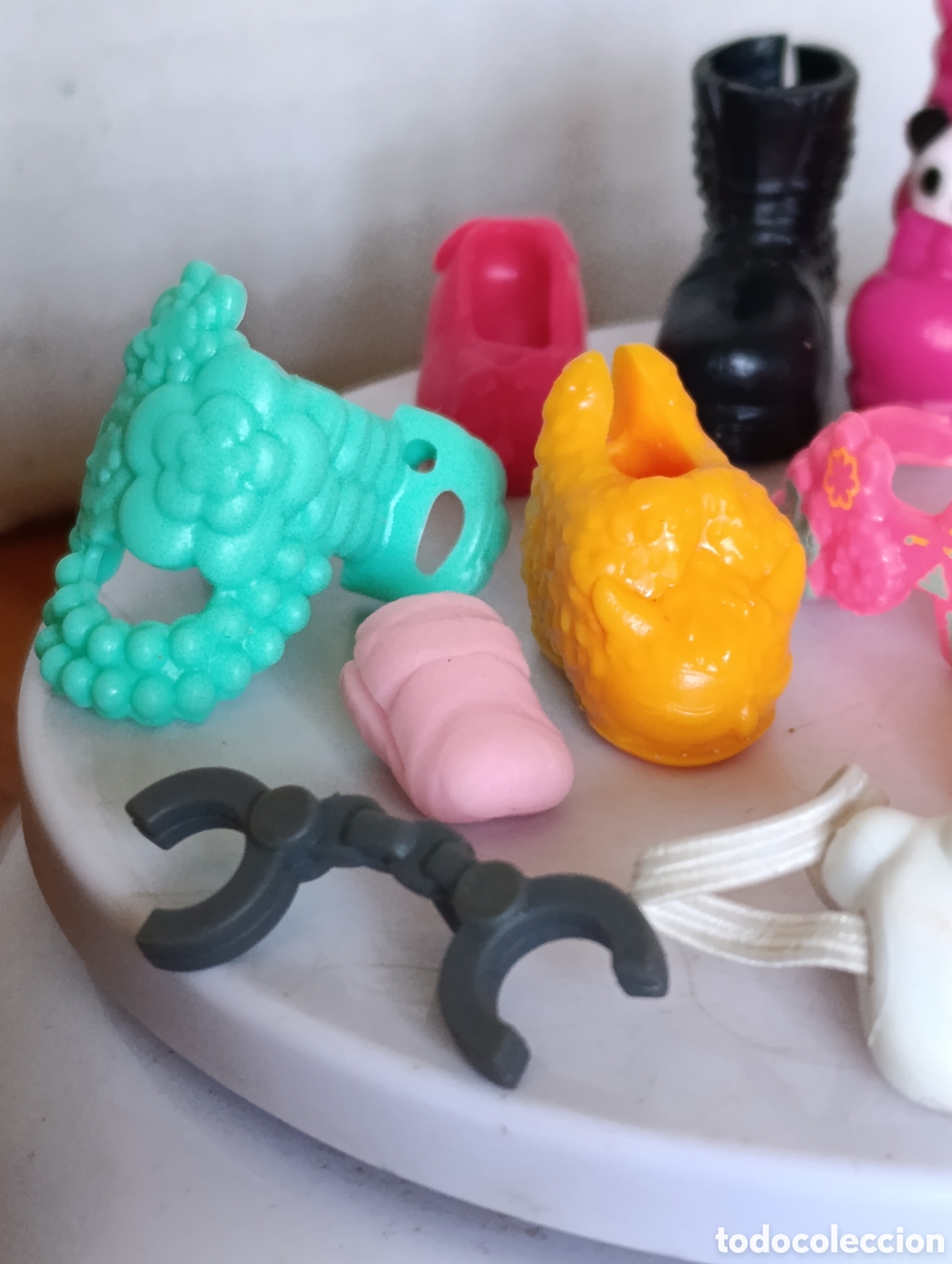 Casas de mu&ntilde;ecas: LOTE DE 17 COMPLEMENTOS / DE PVC / PARA MU&Ntilde;ECAS PEQUE&Ntilde;AS - Foto 5