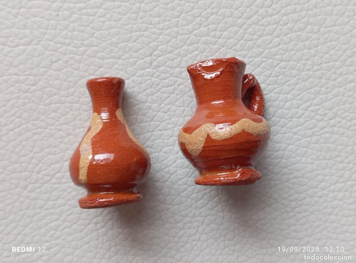 Casas de mu&ntilde;ecas: Dos jarritas de barro para casa de mu&ntilde;ecas - Foto 2