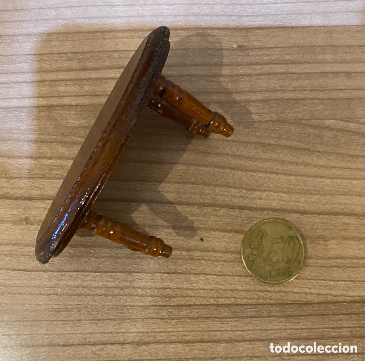 Casas de mu&ntilde;ecas: Set de 7 muebles de madera para casa de mu&ntilde;ecas. - Foto 4