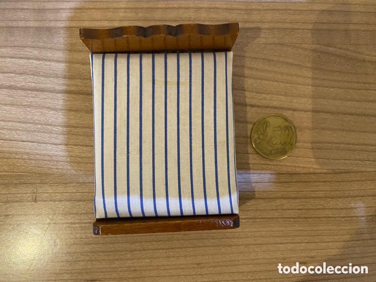 Casas de mu&ntilde;ecas: Set de 7 muebles de madera para casa de mu&ntilde;ecas. - Foto 8