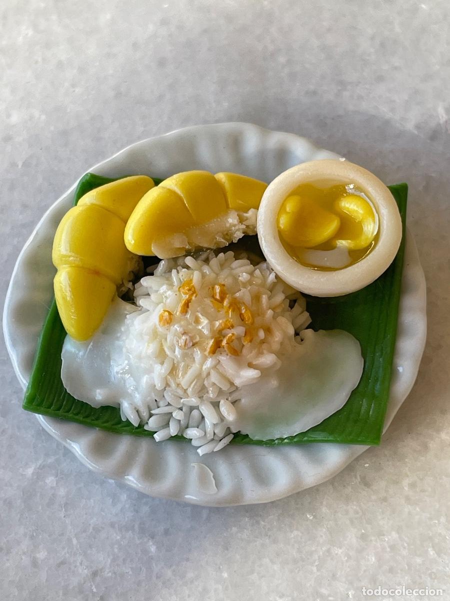 Casas de mu&ntilde;ecas: Plato de arroz con mango en miniatura - Foto 1
