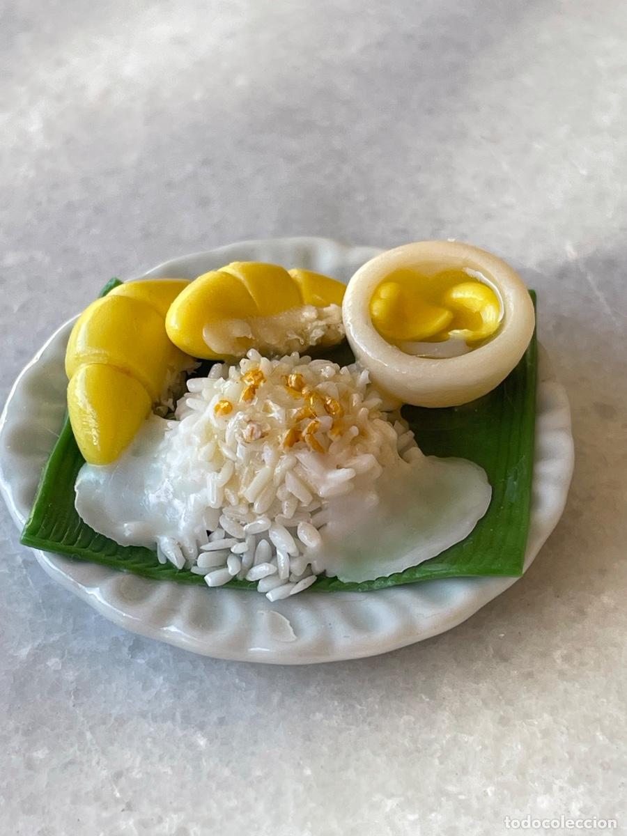 Casas de mu&ntilde;ecas: Plato de arroz con mango en miniatura - Foto 3