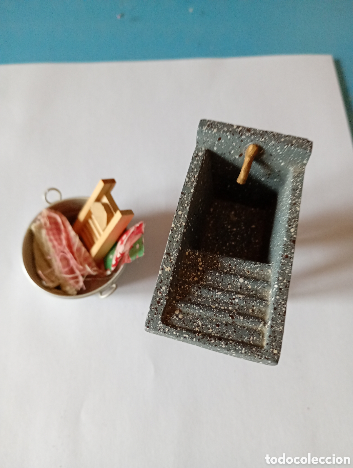 Casas de mu&ntilde;ecas: Pila para lavar ropa en miniatura - Foto 1