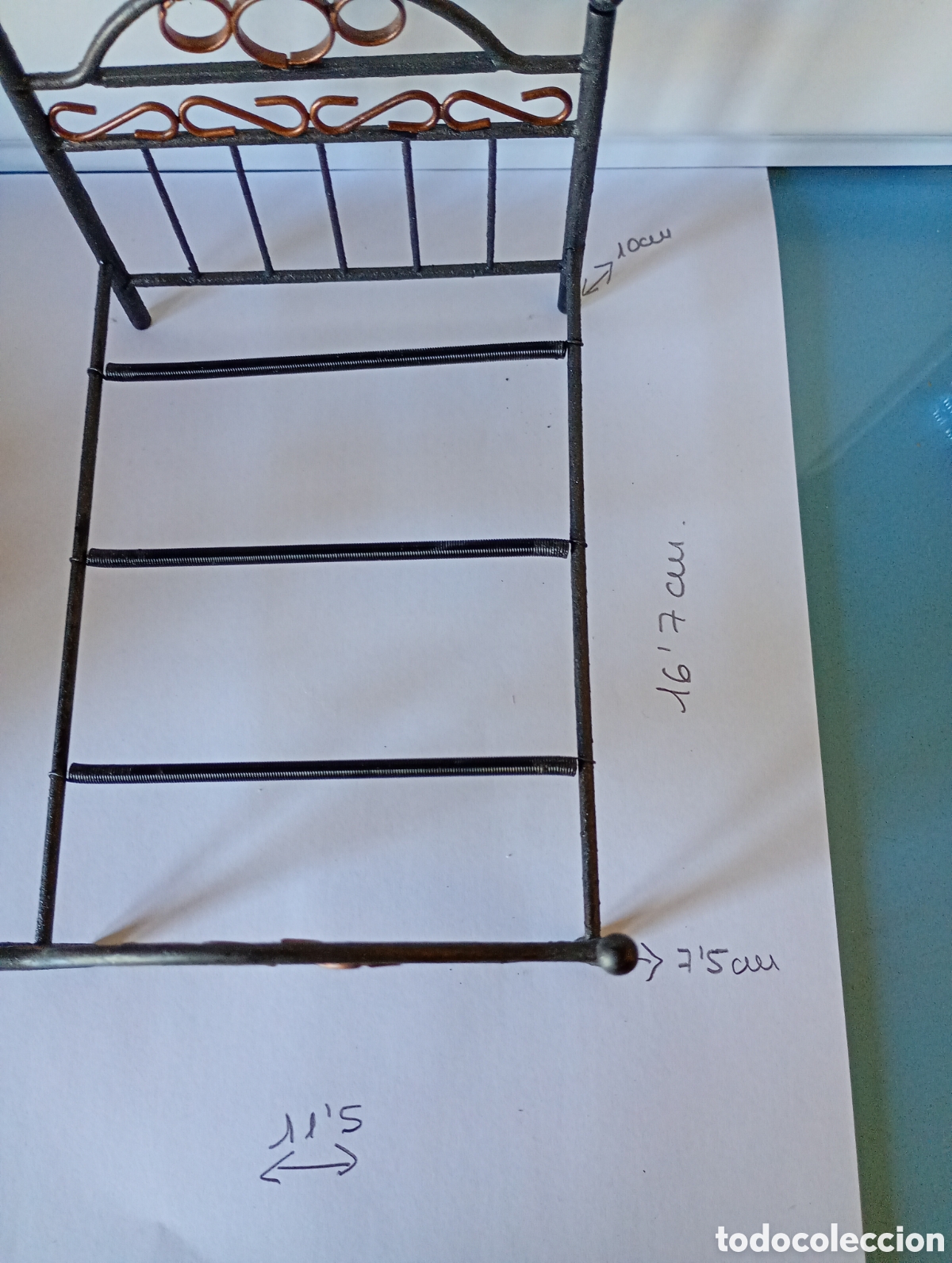 Casas de mu&ntilde;ecas: Dormitorio en miniatura,cama,mesillas etc - Foto 4